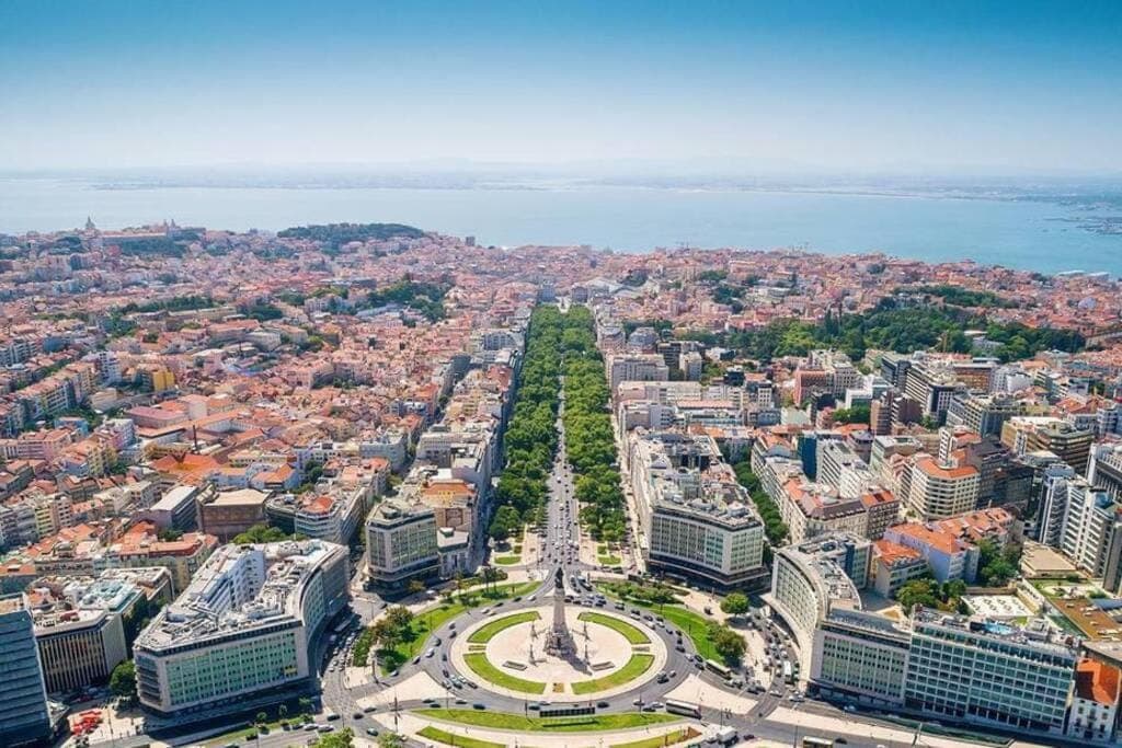 Chiado Romântico e Poético — Rafa Travel